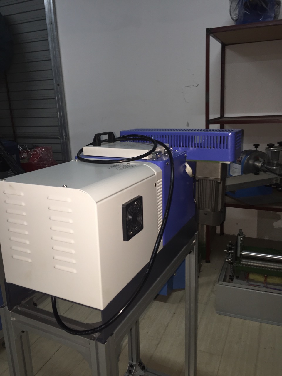 螺旋噴熱熔膠機